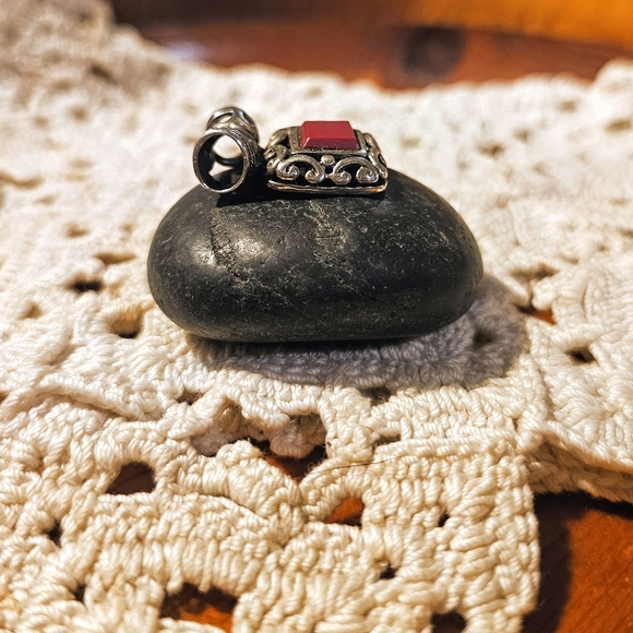 Stamped Sterling Silver 925 Red Coral Stone Open Scrollwork Cutout Slide Pendant - Picture 7 of 12